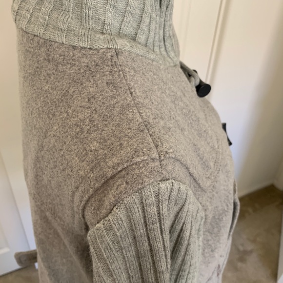 GORGEOUS GRAY JACKET from the GAP - Picture 6 of 15